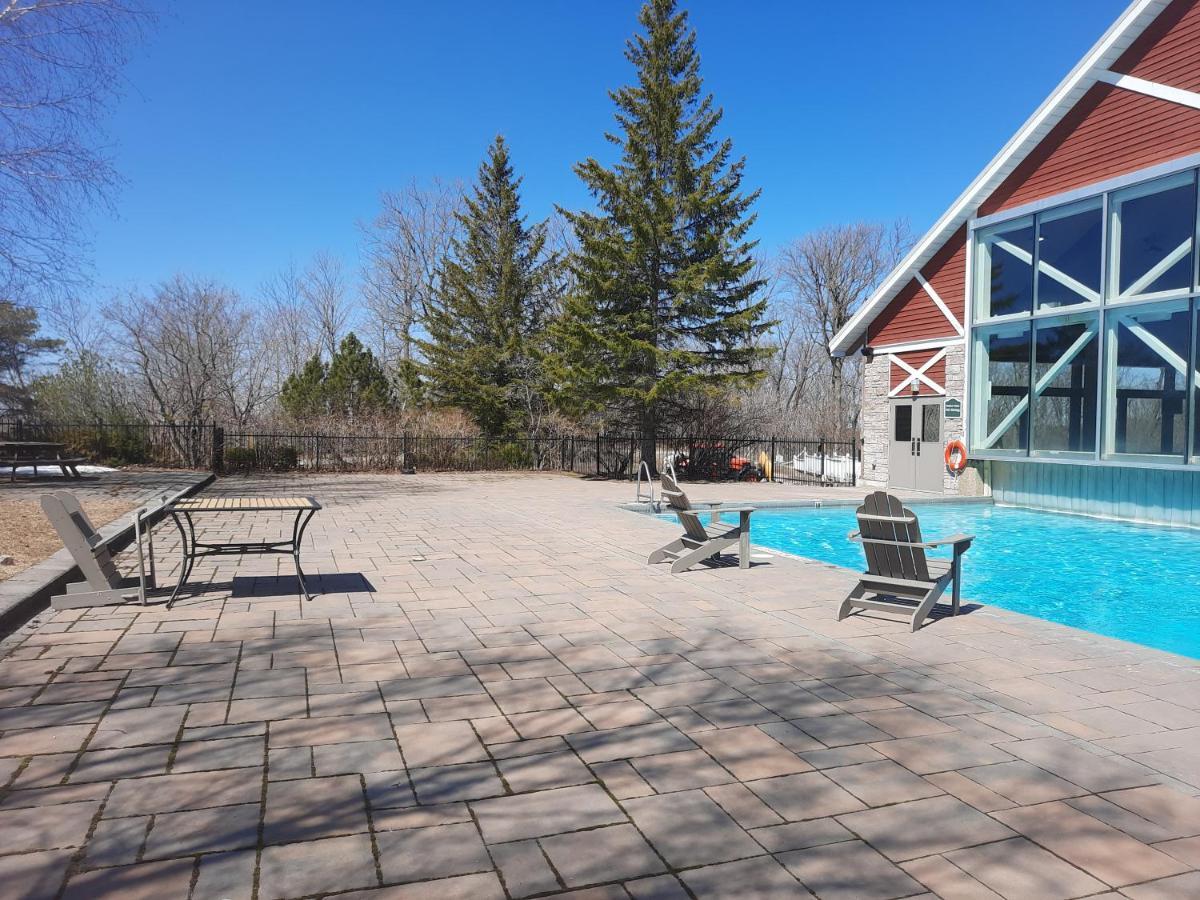 Margarita Vacation Getaway Apartment Oro-Medonte Exterior foto