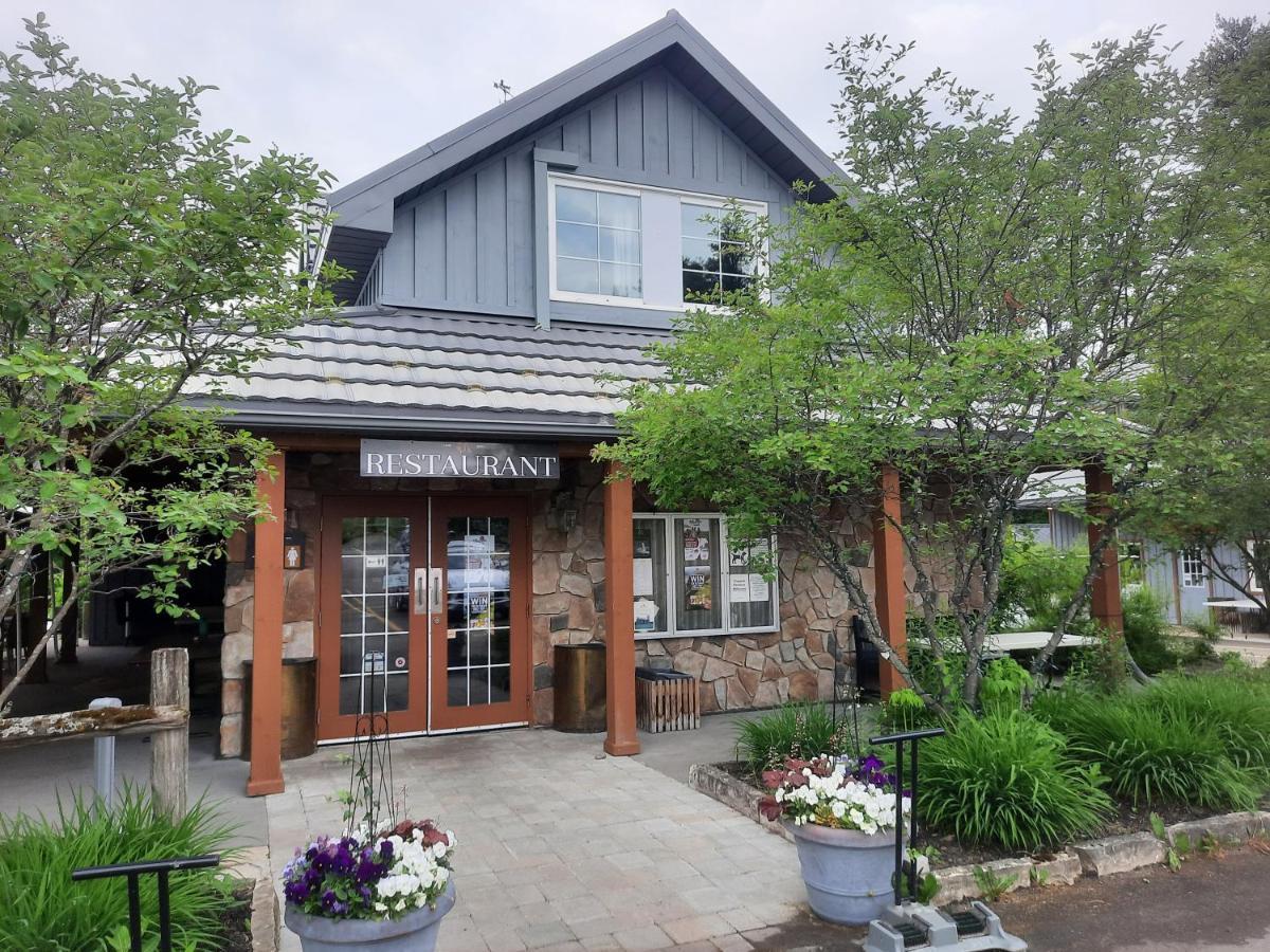 Margarita Vacation Getaway Apartment Oro-Medonte Exterior foto